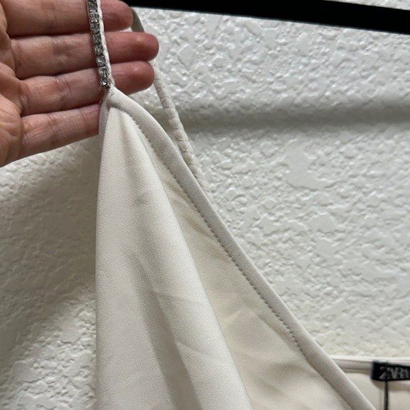 Zara Cream Slip Dress with Cowl Neck and Backless Design - Picture 2 of 6